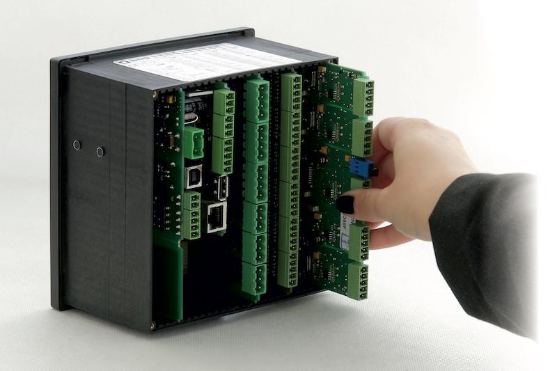 Controler Multicanal cu Înregistrare Date - 48 Intrări, Display Touchscreen Linux, Modbus MultiCon CMC-99 - thumbnail 7